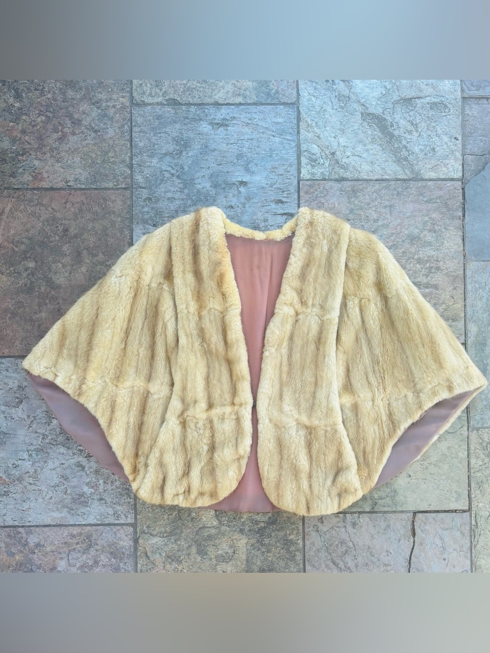 Blond Mink Cape Vintage